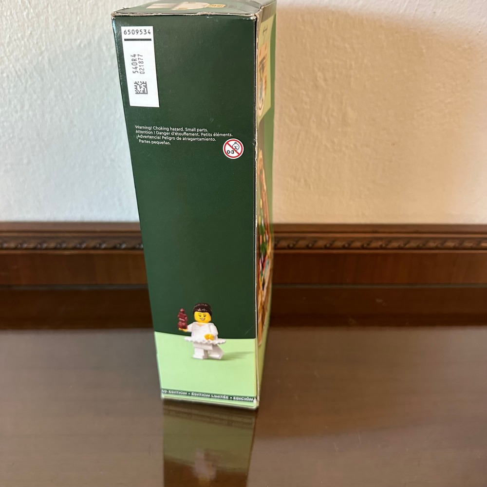 LEGO 40701 Ballerina & Nutcracker Scene Limited Edition 244 Pcs Holiday Set - Picture 6 of 6